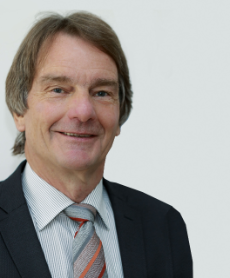 Porträtfoto von Dr.  Dietrich Munz, Präsident der Bundespsychotherapeutenkammer (BPtK)